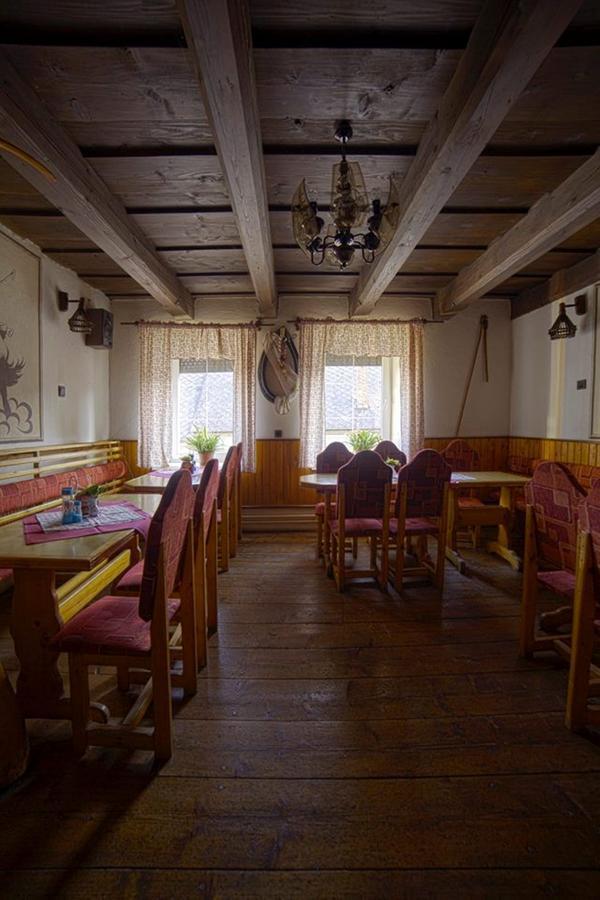 Motel Pod Stromisom Vlachovo Buitenkant foto